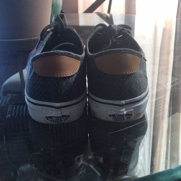 Vans! - Picture 4 of 6